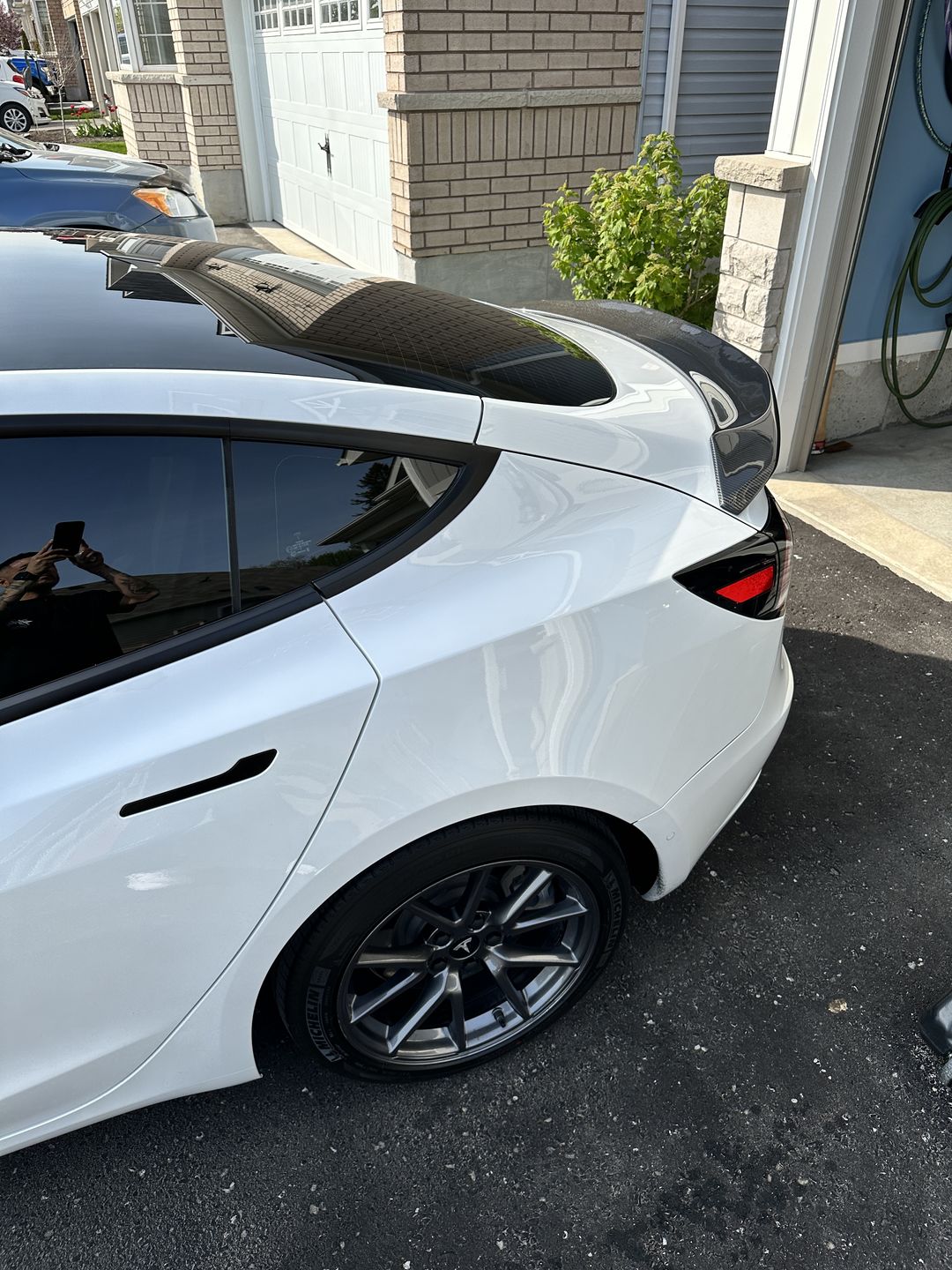 SD Carbon Rear Roof Spoiler For Tesla Model Y / Performance