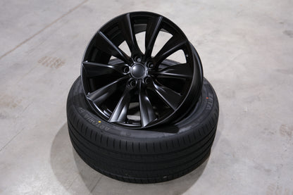 Model 3 | Winter Tire Set – 18″ Michelin X-ice