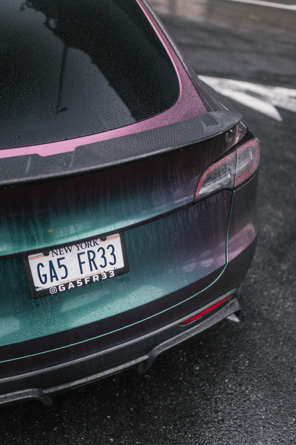 Glänzend Bodykit für Tesla Model Y Spoilerlippe Diffusor Schweller Heck  Spoiler